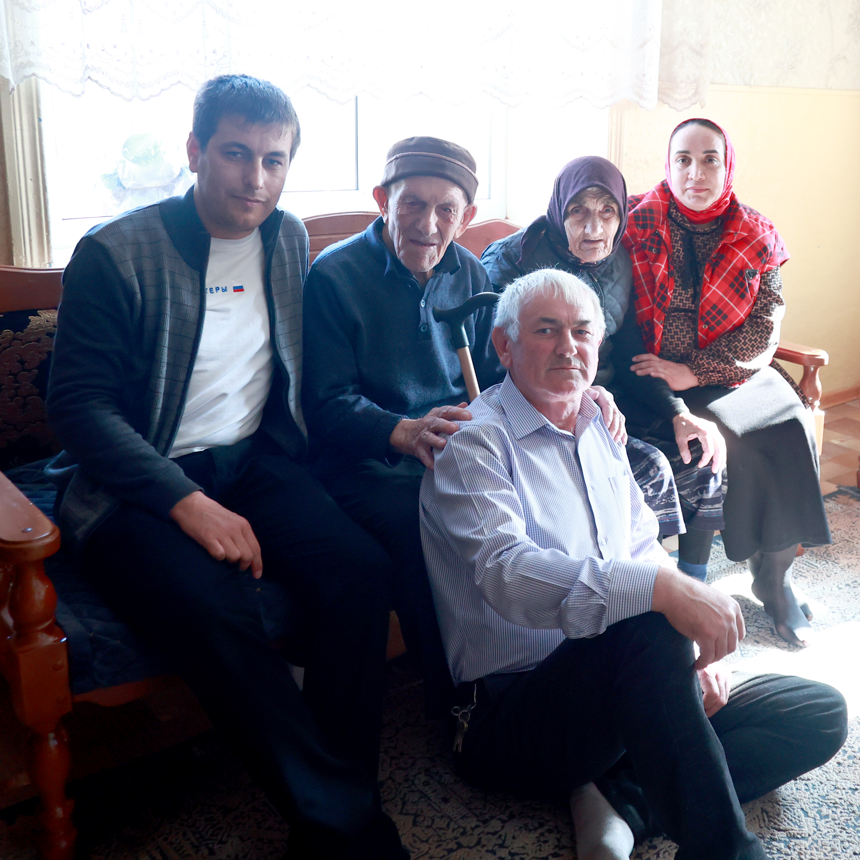 Сегодня одному из старейшин села Ленинаул Занкиеву Ибадуле Байбулатовичу исполняется 95 лет..
